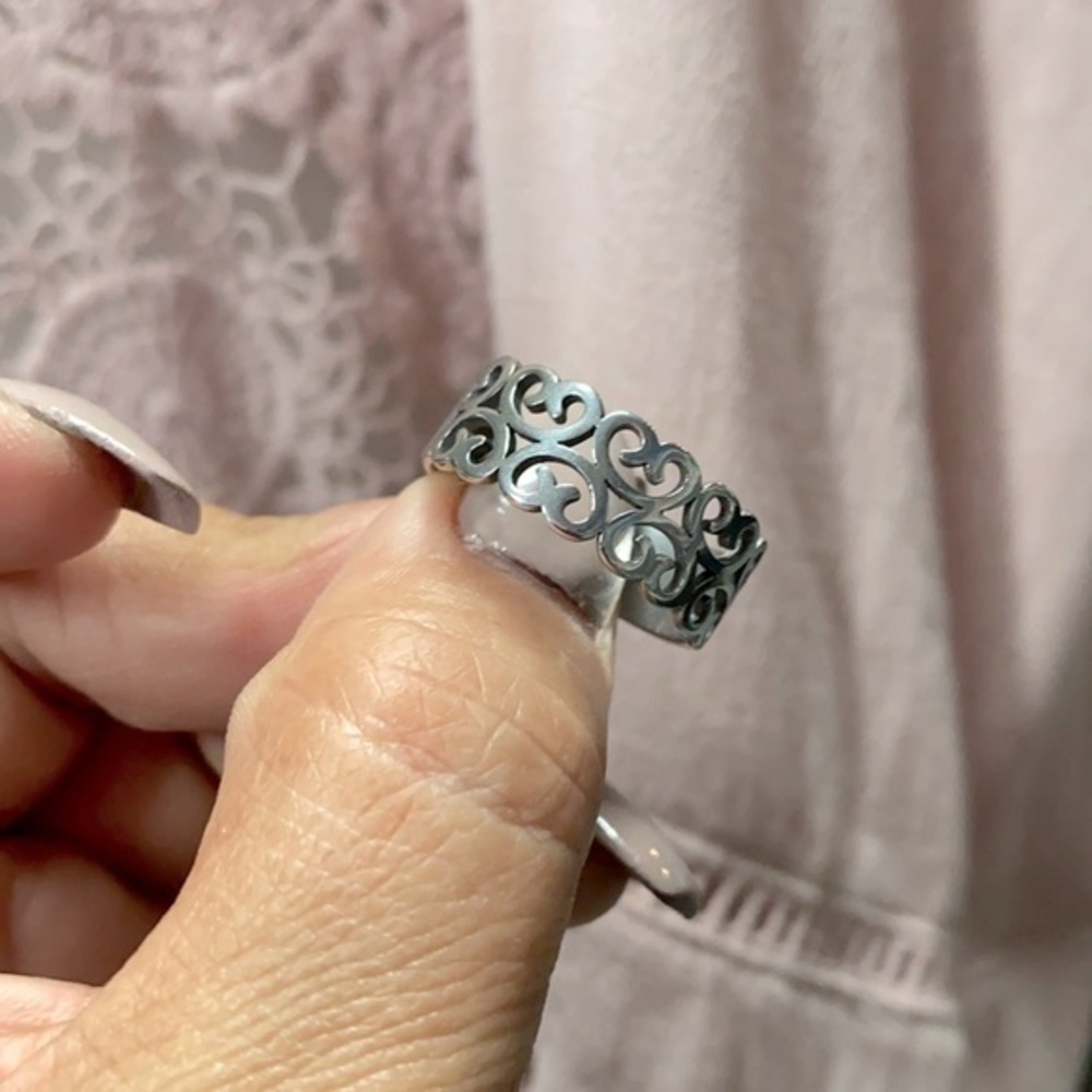 Silver Ring - Picture 3 of 6